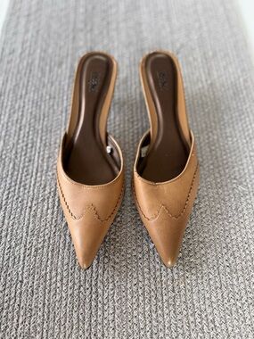 Vintage Mossimo Tan Leather Western Style Pointed Toe Kitten Heels Sz 7.5